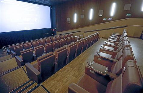 cines vallsur valladolid|Cine Yelmo Vallsur, Valladolid